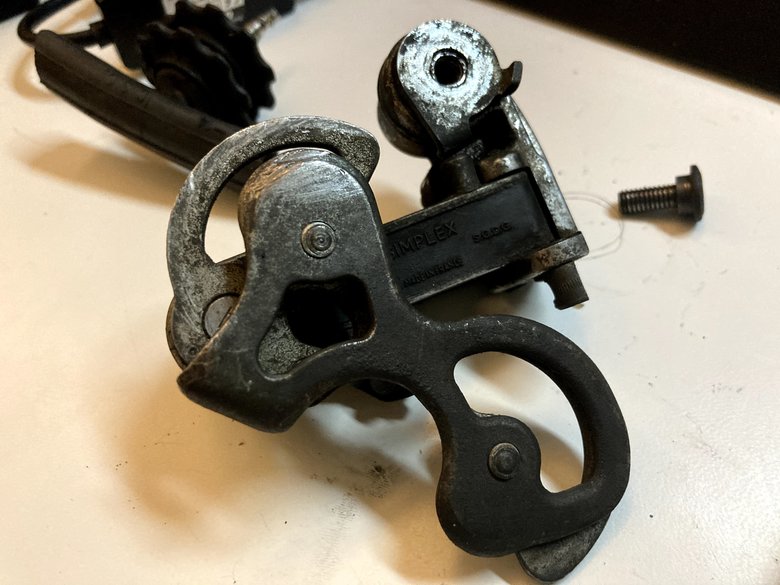 Dirty Rusty Derailleur Cage