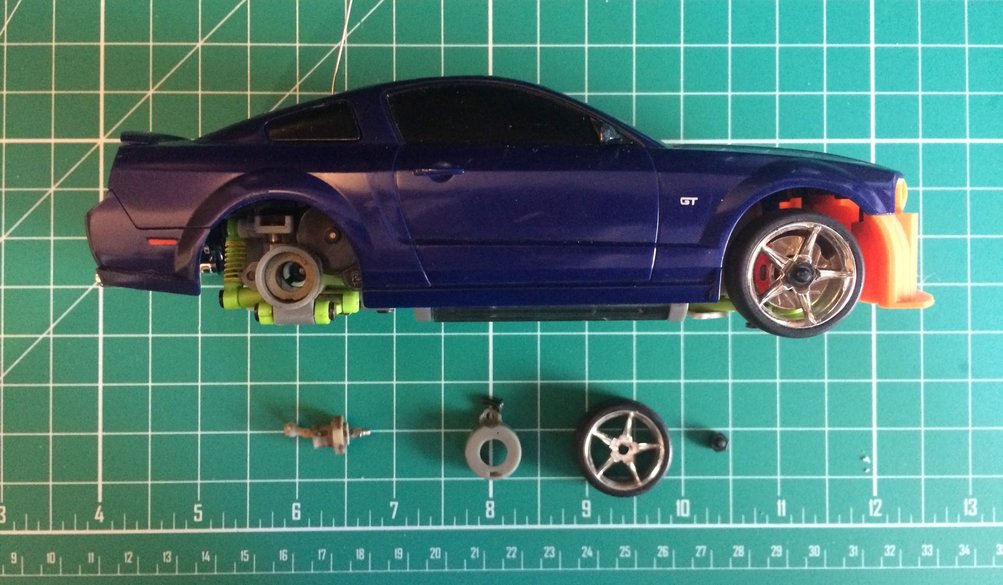 Car with disassembled wheel hub